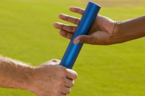 开云真人体育娱乐-“马科斯·莫奇的全场调度与精准封堵，带领美洲狮队保持强大竞争力”