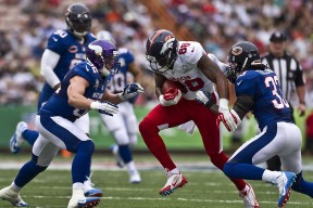 朱婷携球队拍摄新赛季定妆照，朱婷决定